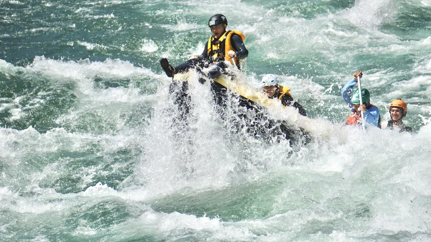 四国吉野川ラフティング